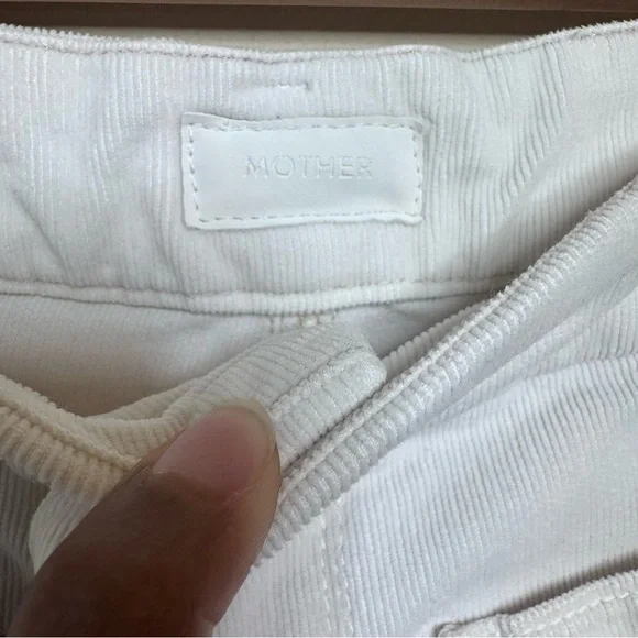 Mother, The Patch Pocket Roller Skimp Pants - Picture 3 of 15